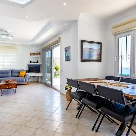 Villa Serenity 3 *
